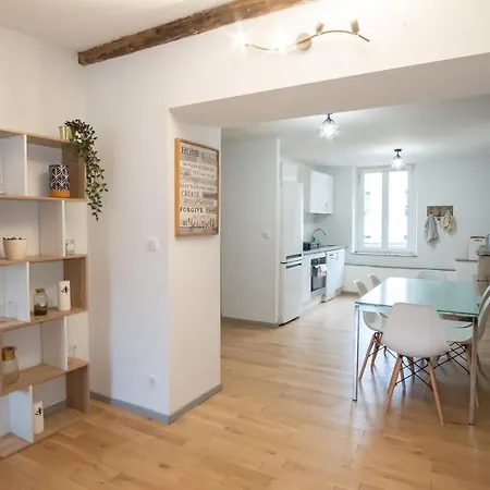 Apartment Guestready - Stone Wall Near Porte De La Citadelle