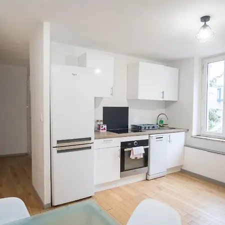 Guestready - Stone Wall Near Porte De La Citadelle *